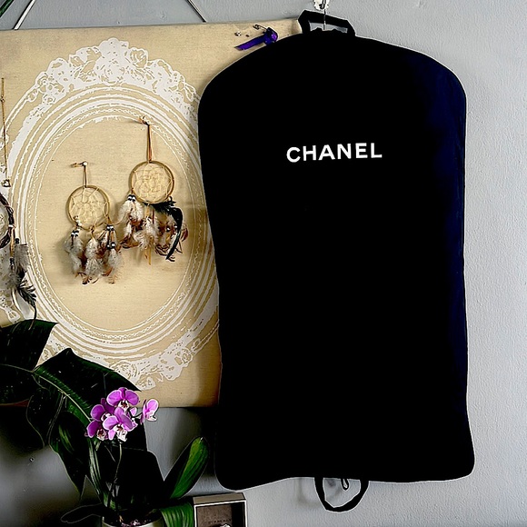 Chanel Fabric Snap-Close Authentic Garmet bag foldable w handles
